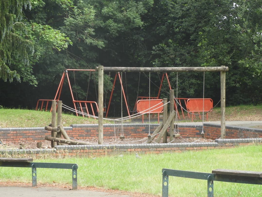 Cotham Gardens - image 2